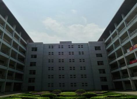 江西省石油技工学校