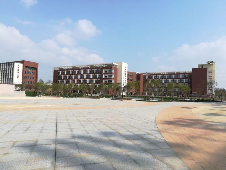 宁都技工学校