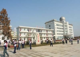 鹰潭市技工学校