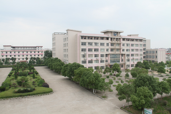 江西省农机技工学校