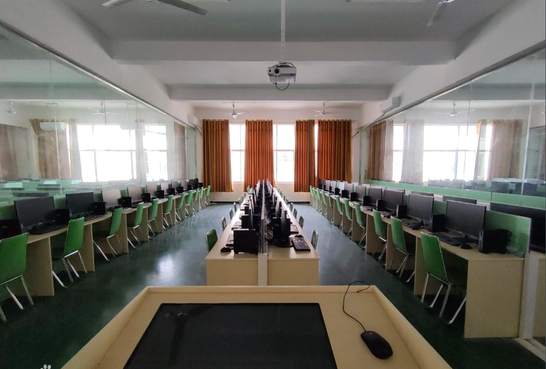 江西九江中专学校秋季报名